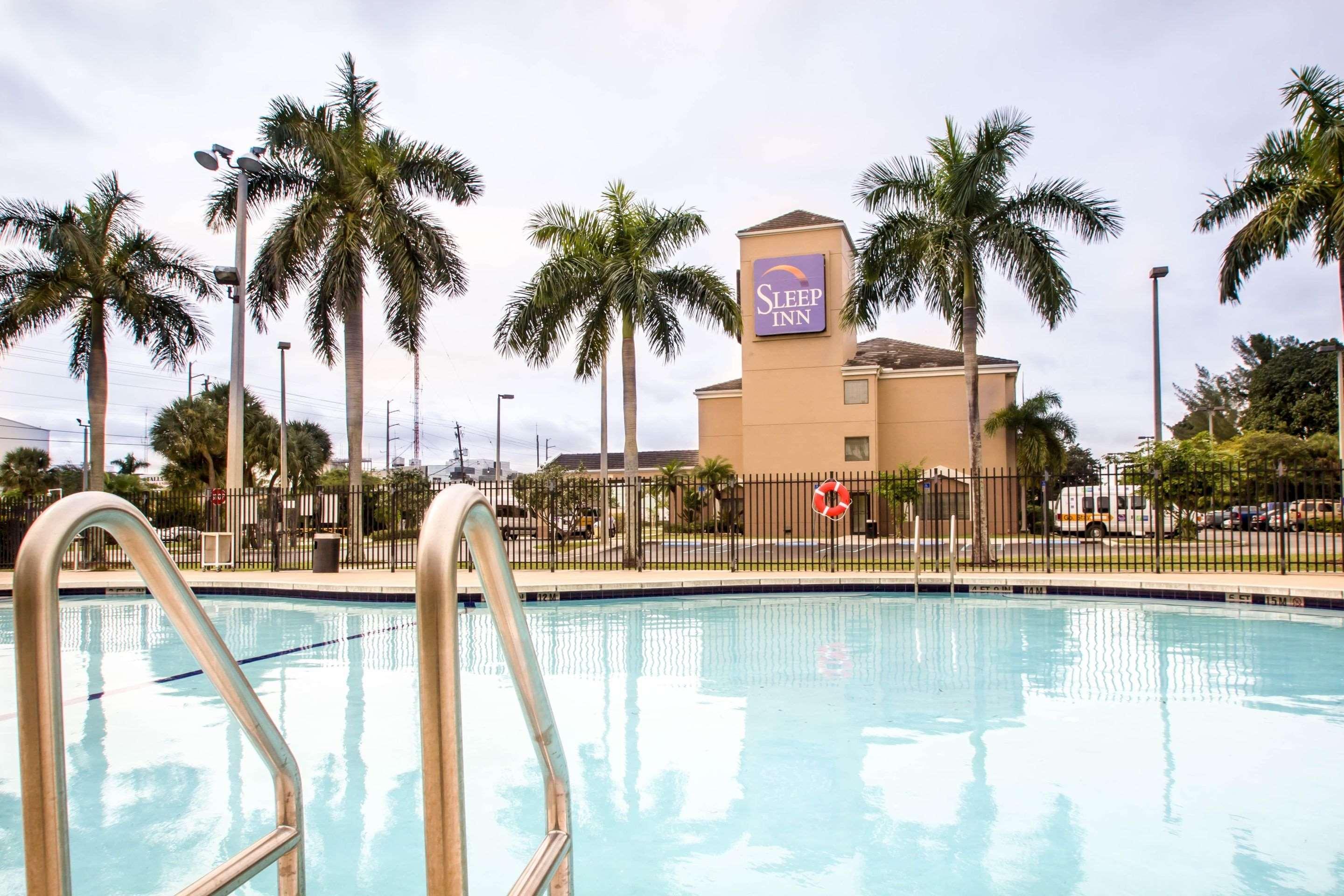 Sleep Inn Miami Airport Exterior foto